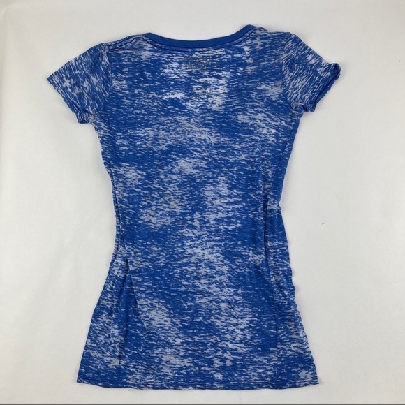 Threads 4 Though Tshirt Womens Small Blue Vneck Lightweight Africa Cap Sleeve - Picture 7 of 7